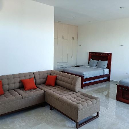 Casa Hector, Con Jacuzzi, Cerca Del Foro Gnp. Villa Merida Luaran gambar